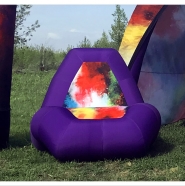 Kolorowy fotel dmuchany